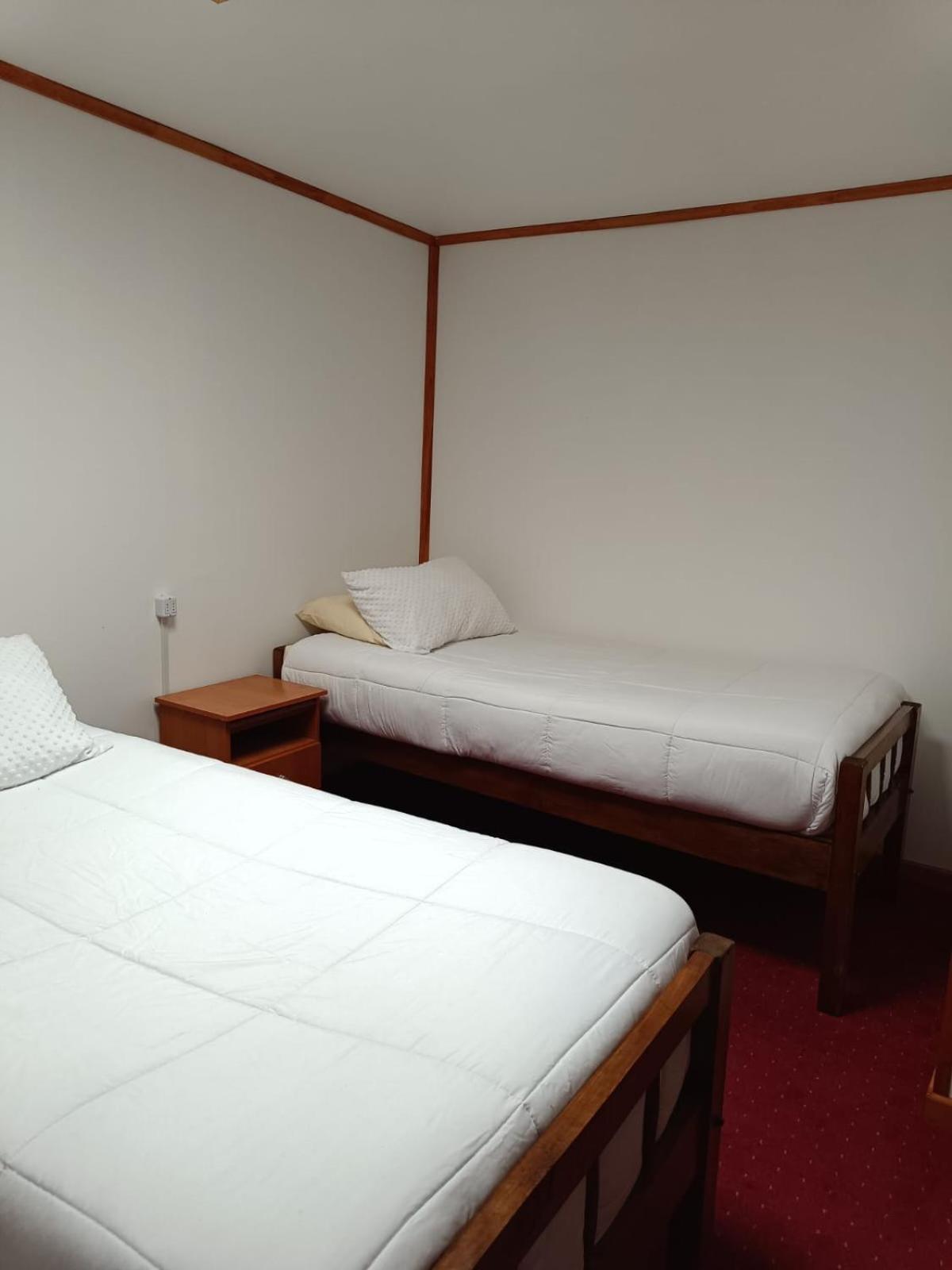 Hostal B&B Coastal Natales Пуэрто-Наталес Экстерьер фото