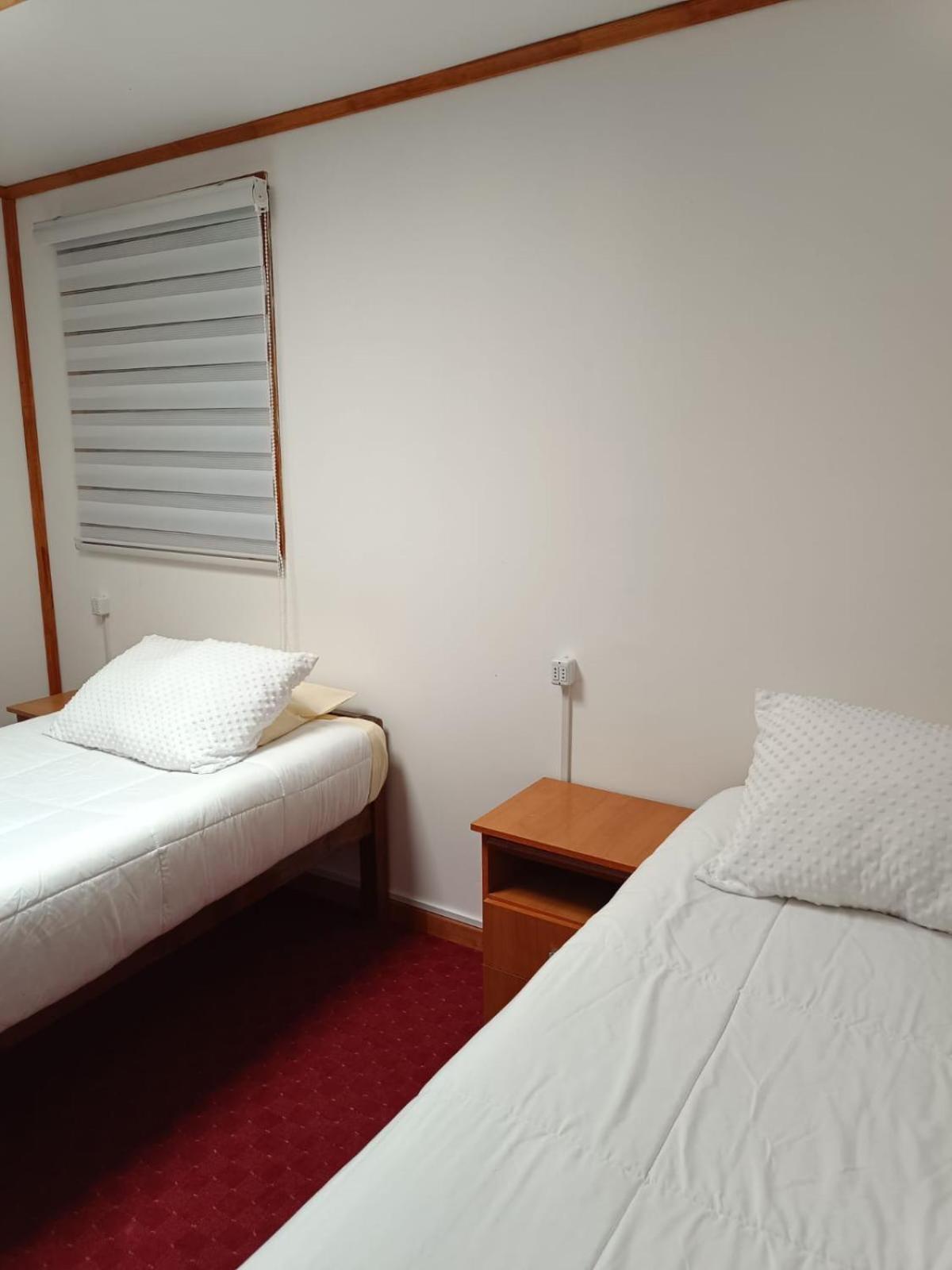 Hostal B&B Coastal Natales Пуэрто-Наталес Экстерьер фото